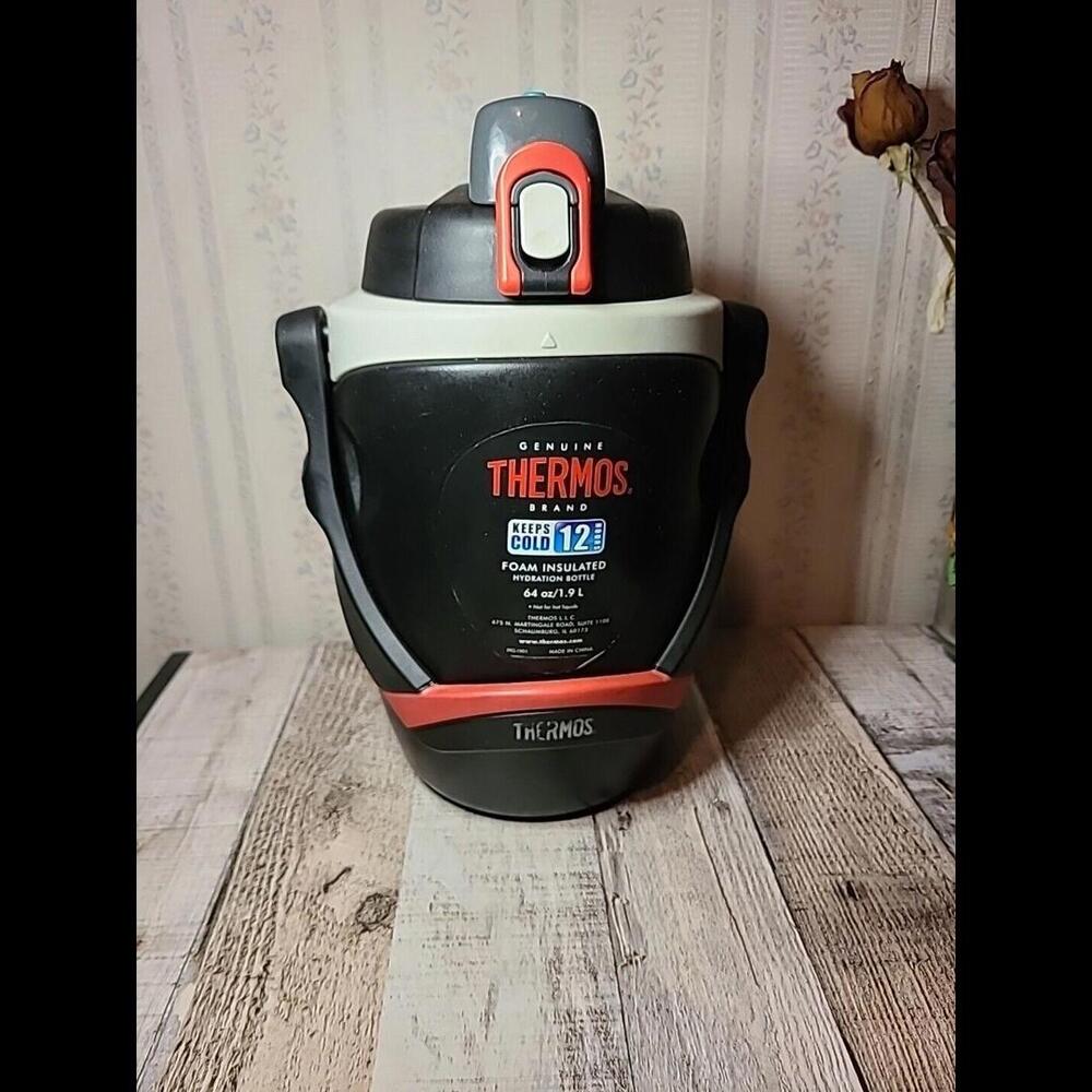 Thermos 64 oz. Water Jug - Black Hydration Bottle. Cold Only